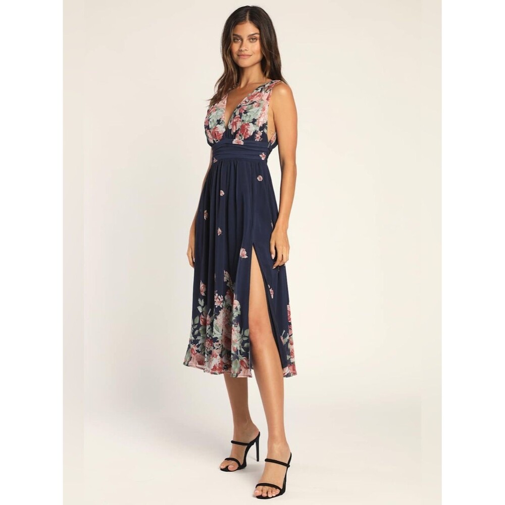 Lulus Navy Floral Chiffon Plunge V-Neck Midi Dress NWT Size Small